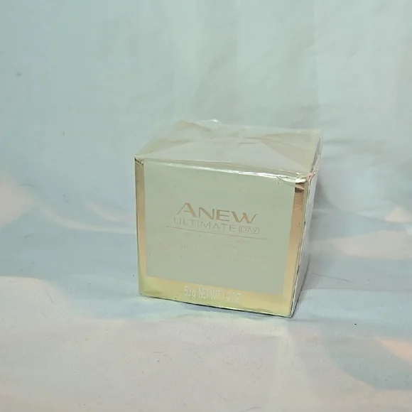 Avon Anew Ultimate Day Cream - Picture 1 of 6